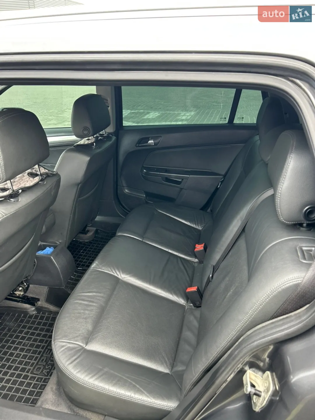 2010 Opel Astra - мініатюра 19