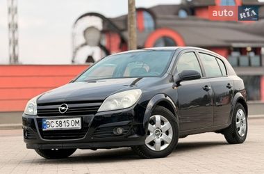 Хэтчбек Opel Astra 2004 в Дрогобыче