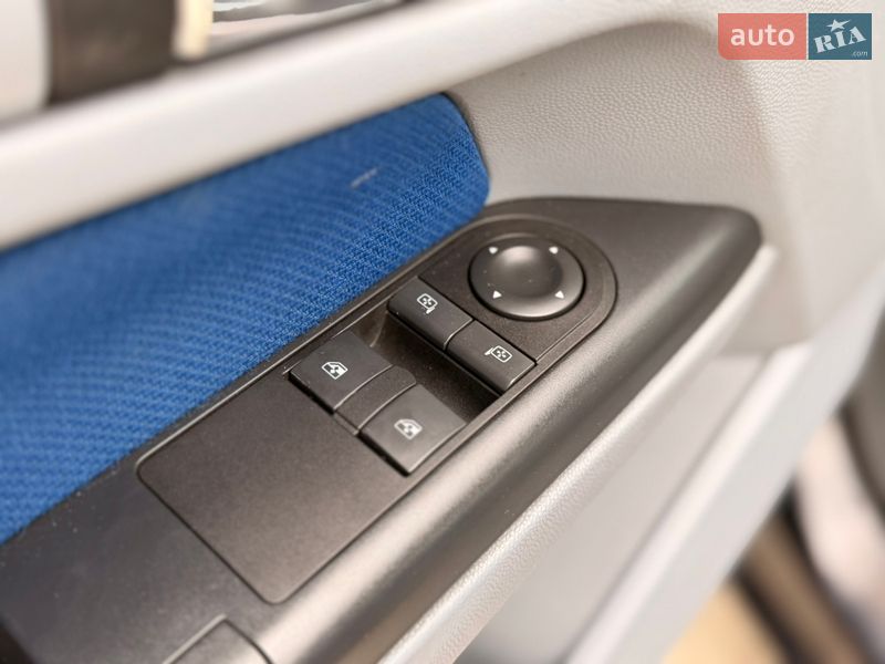 Хэтчбек Opel Astra 2004 в Дрогобыче