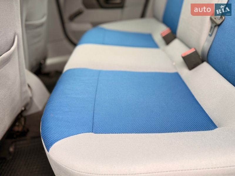 Хэтчбек Opel Astra 2004 в Дрогобыче