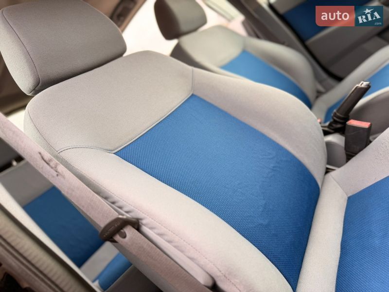 Хэтчбек Opel Astra 2004 в Дрогобыче