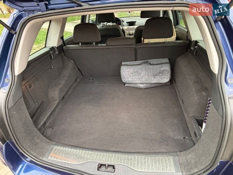 Універсал Opel Astra 2007 в Кам'янець-Подільському