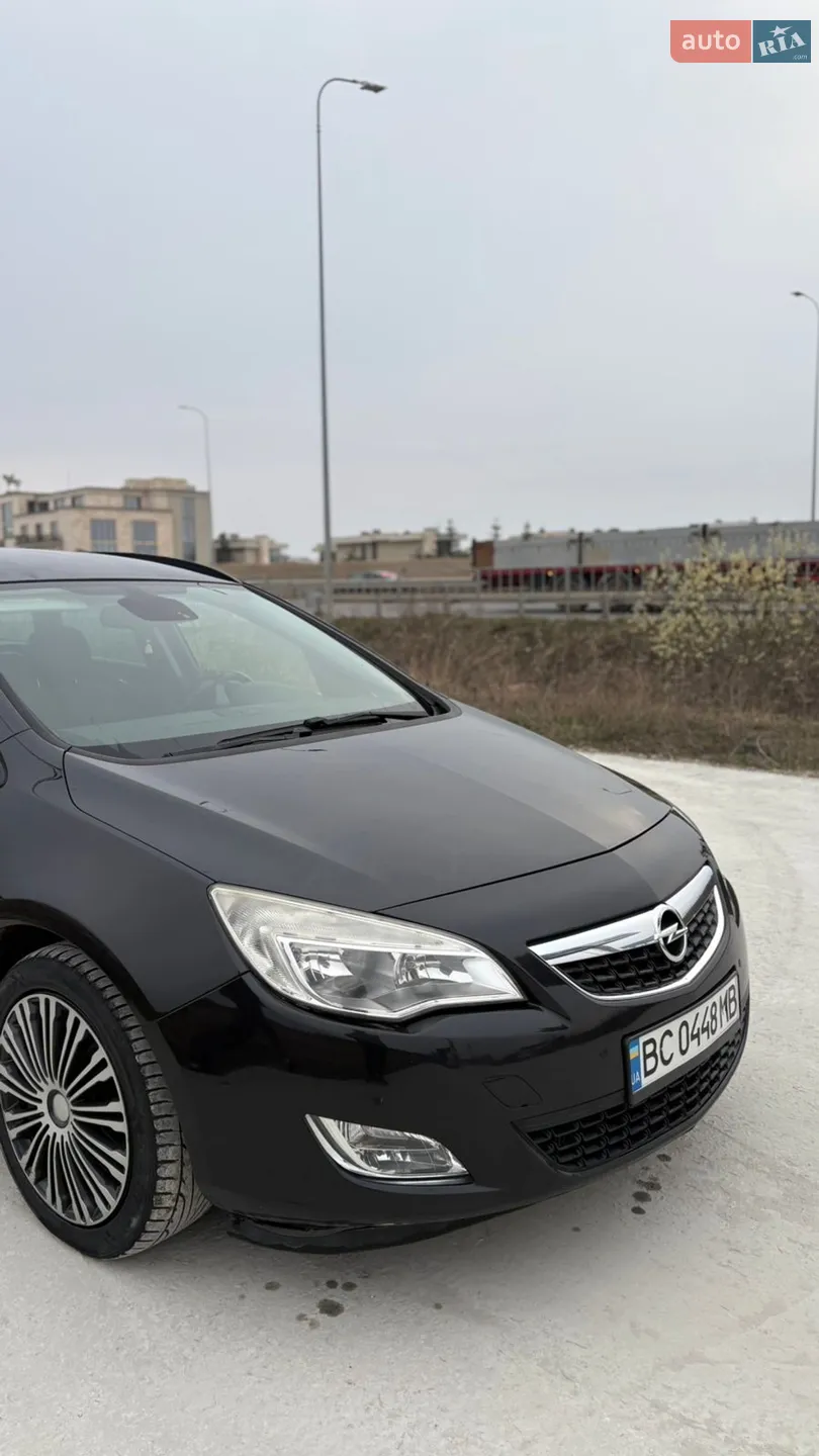 2011 Opel Astra - мініатюра 4