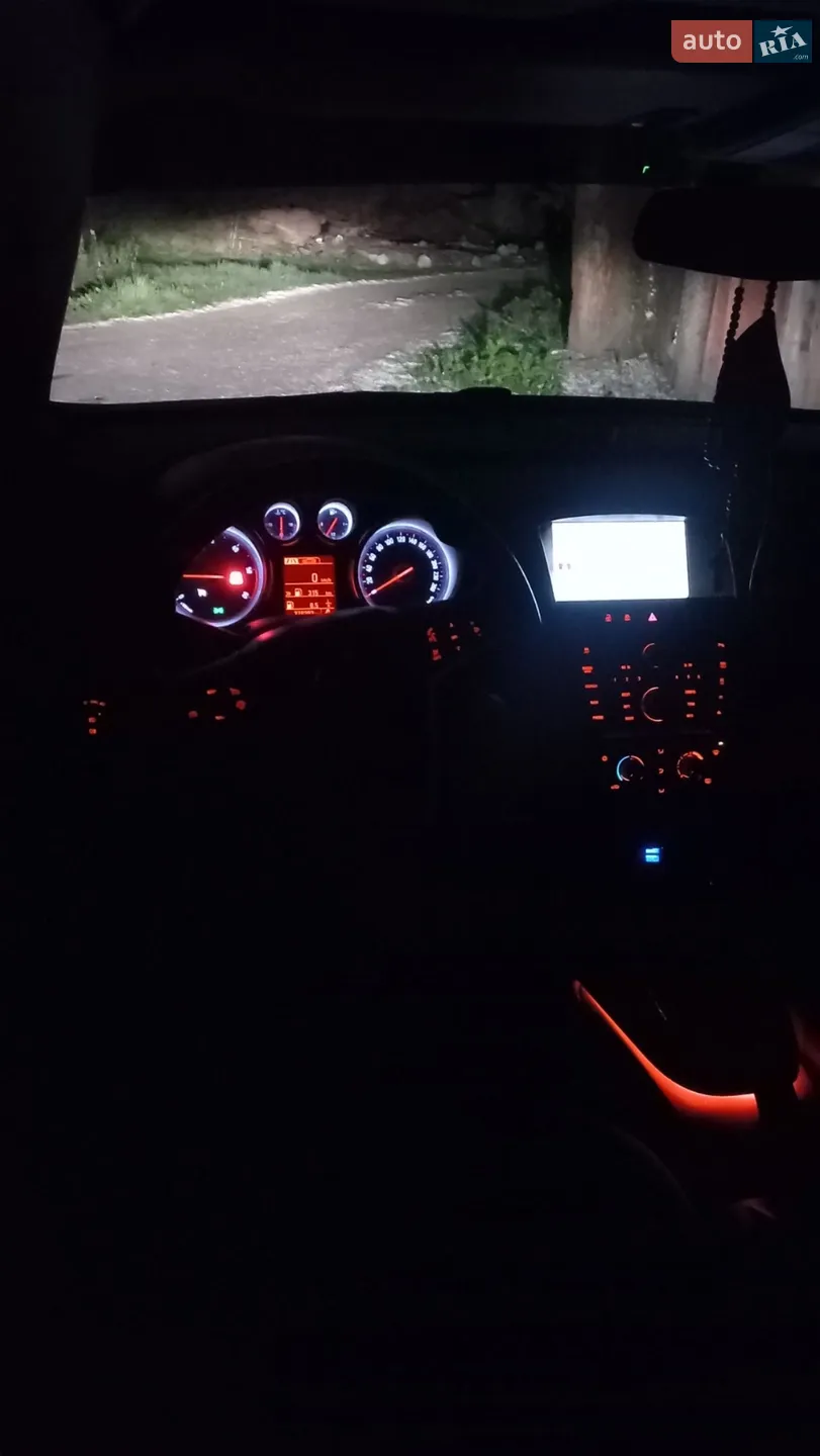 2012 Opel Astra - мініатюра 28