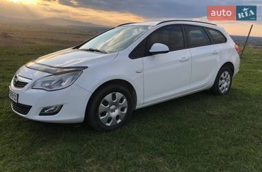 Універсал Opel Astra 2011 в Богородчанах
