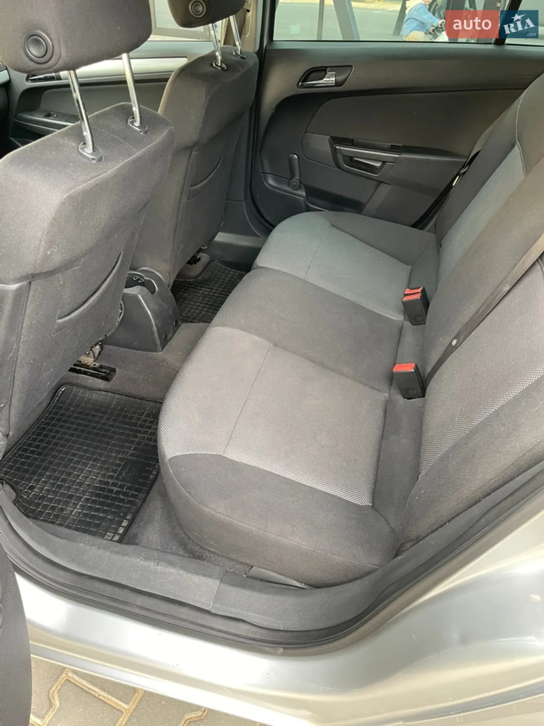 2010 Opel Astra - мініатюра 11