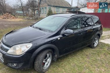 Универсал Opel Astra 2009 в Змиеве