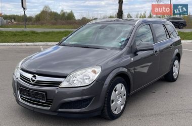 Универсал Opel Astra 2010 в Луцке