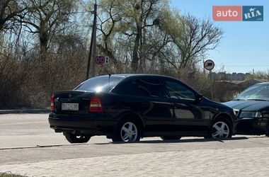 Седан Opel Astra 2006 в Виннице