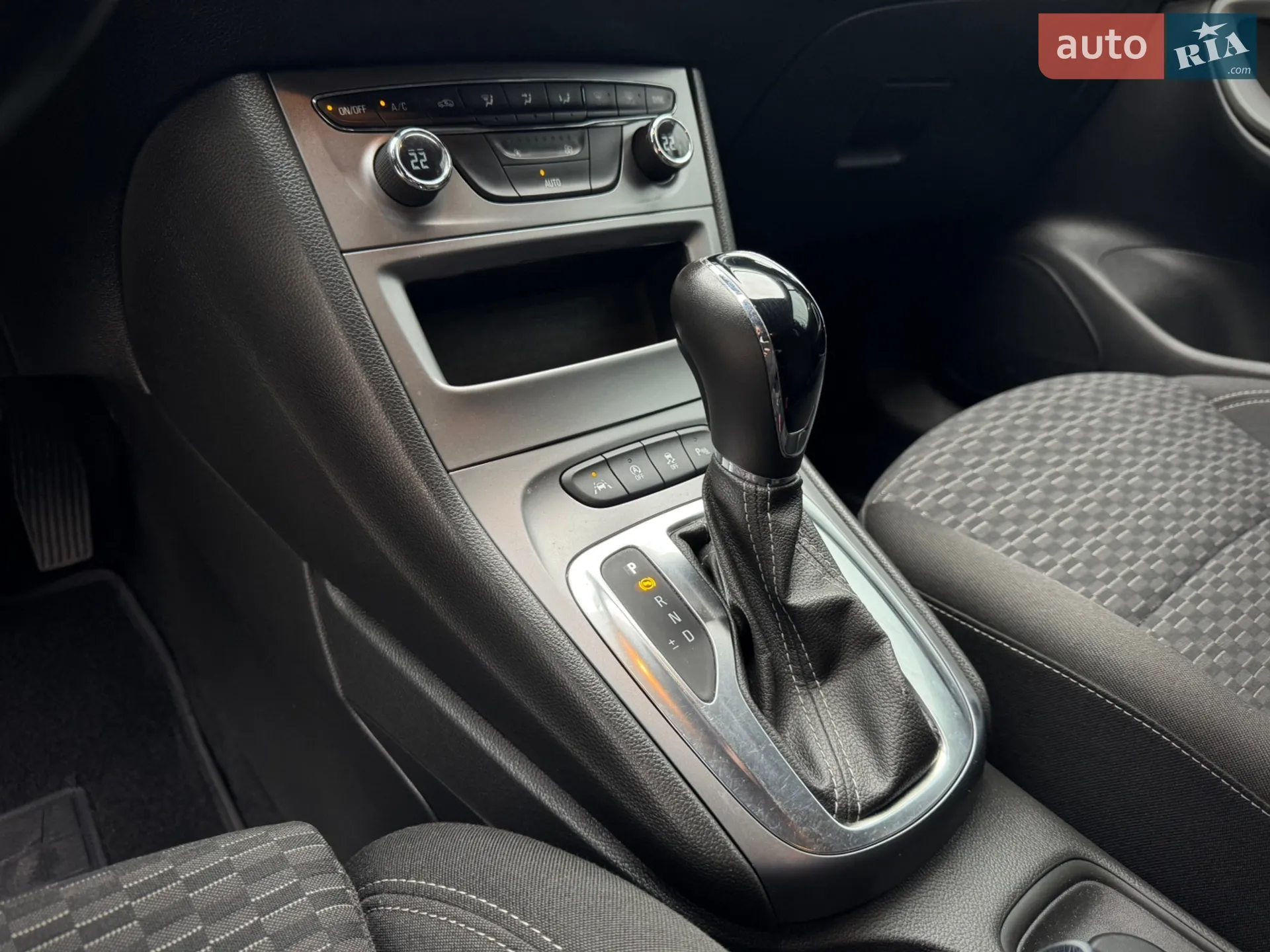 2018 Opel Astra - мініатюра 23