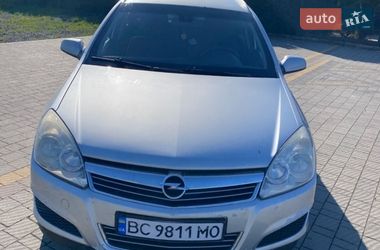 Универсал Opel Astra 2009 в Стрые