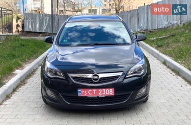 Универсал Opel Astra 2012 в Тернополе