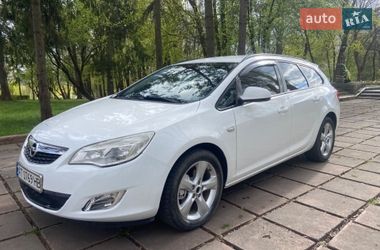 Універсал Opel Astra 2011 в Калуші