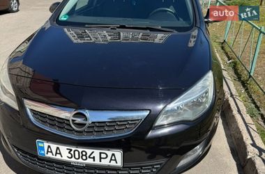 Универсал Opel Astra 2011 в Киеве