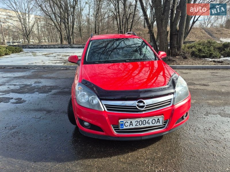 Opel Astra 2012