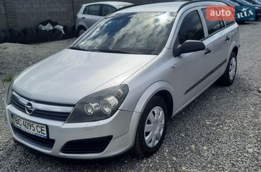 Универсал Opel Astra 2006 в Ровно