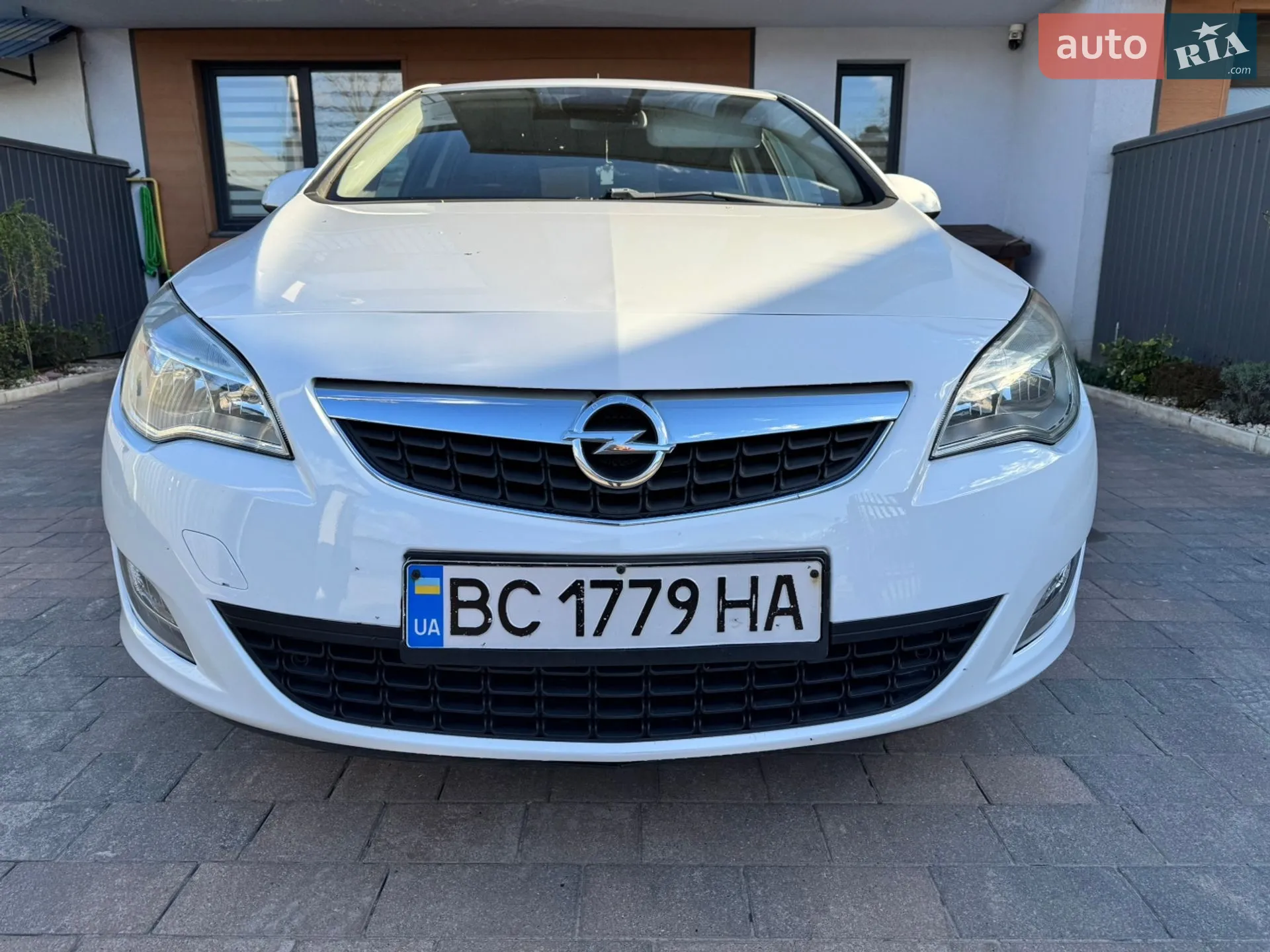 2012 Opel Astra - мініатюра 2