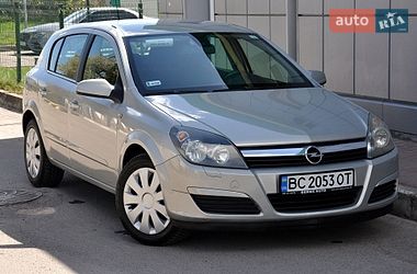 Хэтчбек Opel Astra 2004 в Львове