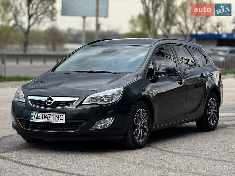Opel Astra 2012