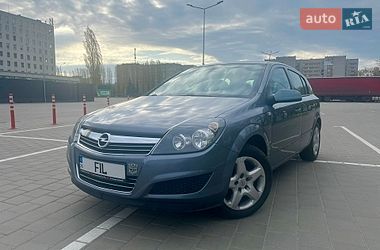 Хетчбек Opel Astra 2007 в Черкасах