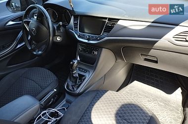 Универсал Opel Astra 2016 в Ужгороде