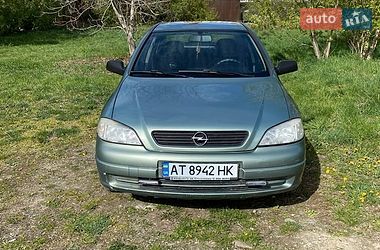 Седан Opel Astra 2008 в Ивано-Франковске