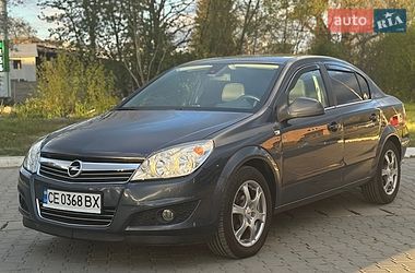 Седан Opel Astra 2010 в Черновцах