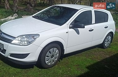 Хетчбек Opel Astra 2007 в Прилуках