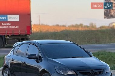 Хэтчбек Opel Astra 2010 в Львове