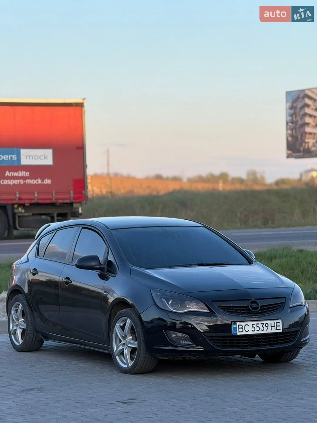 2010 Opel Astra - фото 1