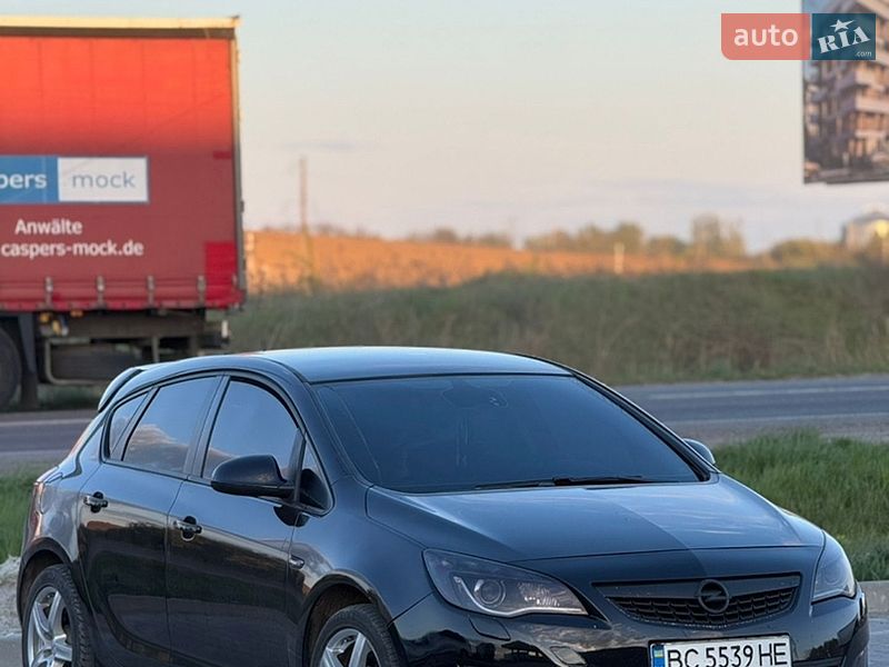 Opel Astra 2010