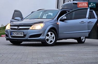Универсал Opel Astra 2008 в Черновцах