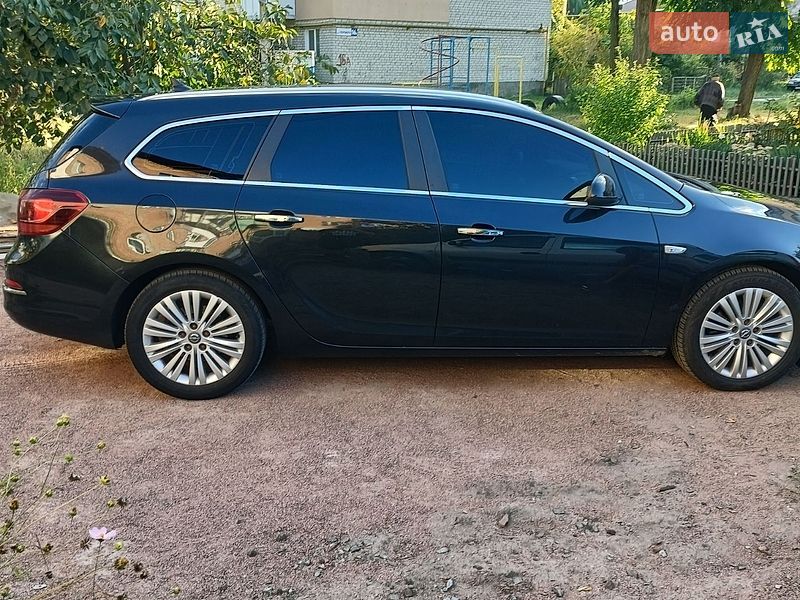 Opel Astra 2012