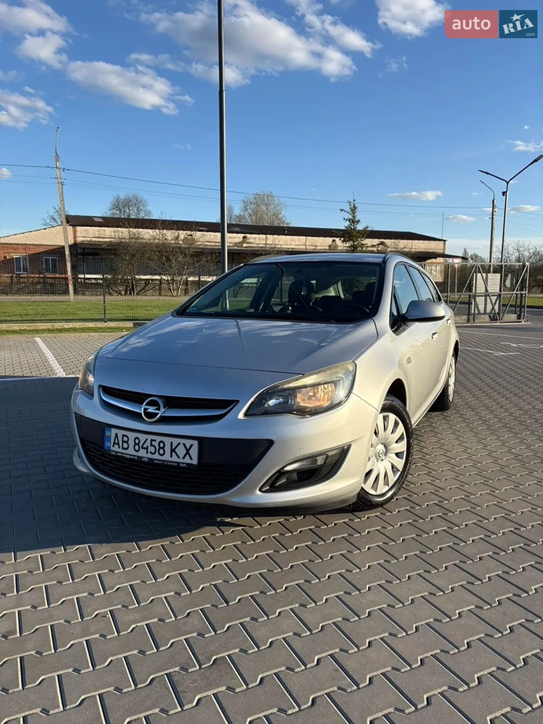 2012 Opel Astra - фото 1