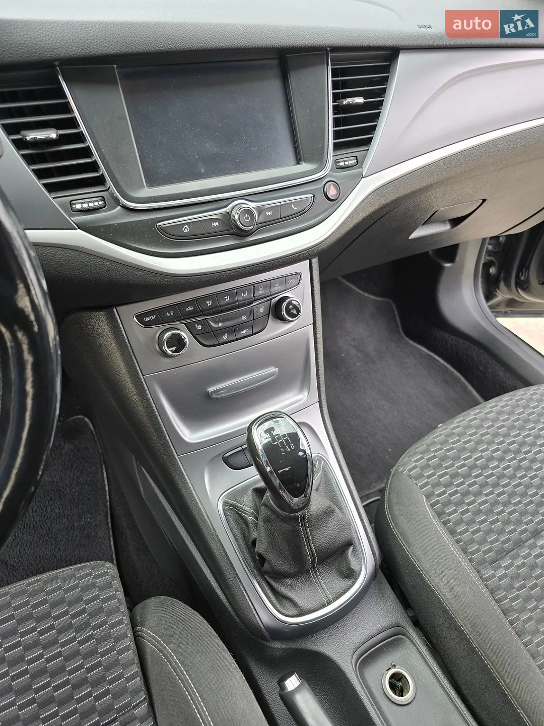 2018 Opel Astra - мініатюра 12