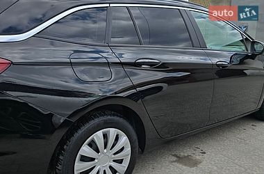 Универсал Opel Astra 2018 в Львове