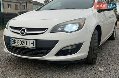 Универсал Opel Astra 2015 в Костополе
