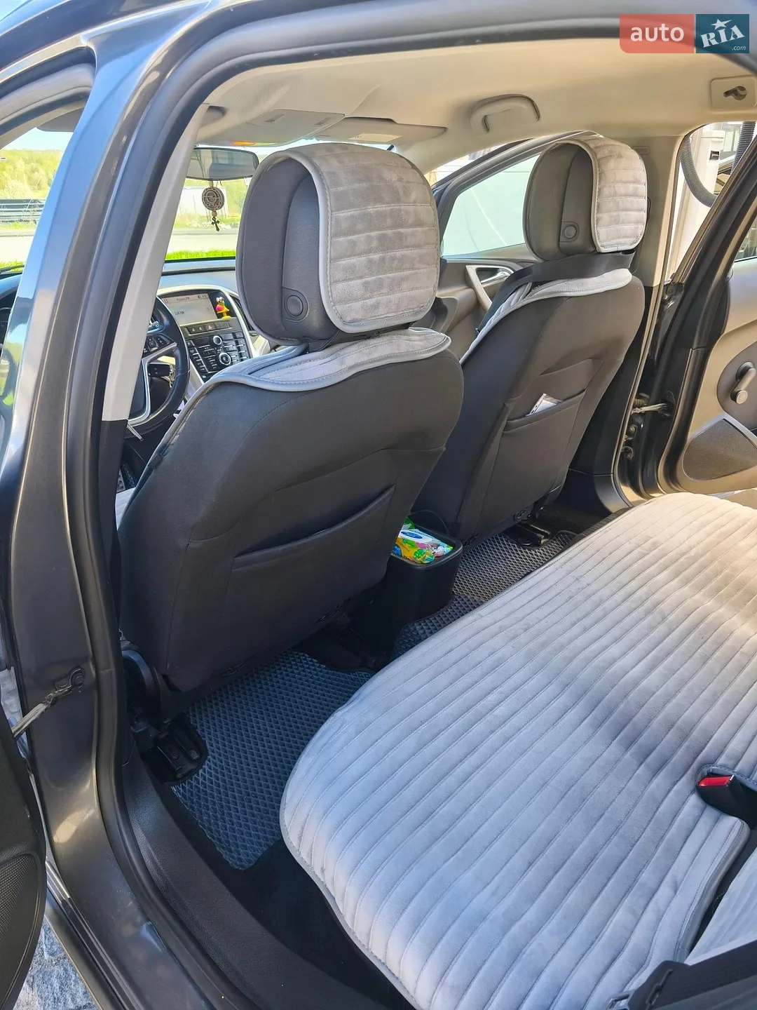 2010 Opel Astra - мініатюра 8