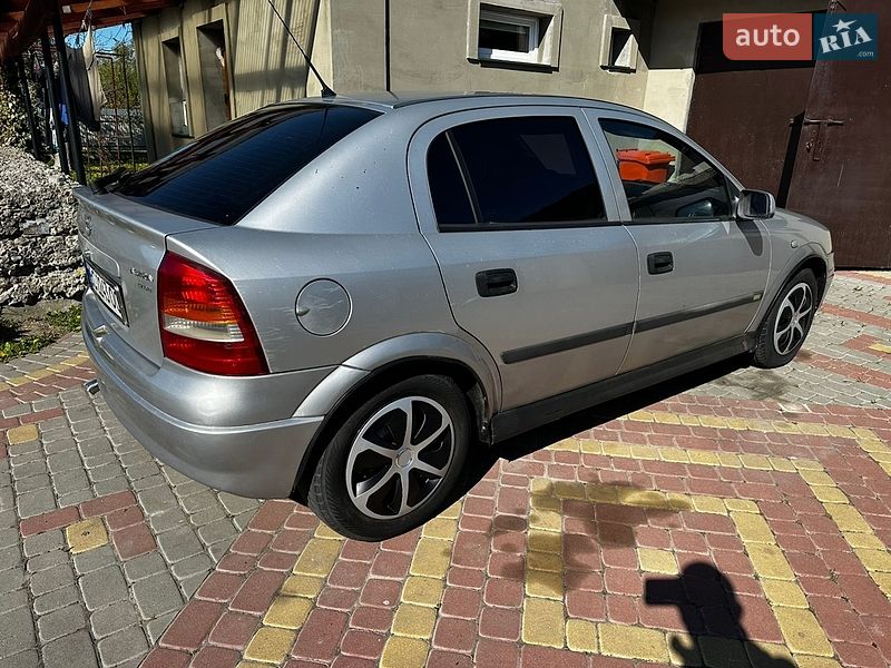 Opel Astra 2001