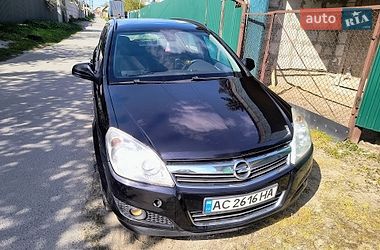 Універсал Opel Astra 2009 в Боярці