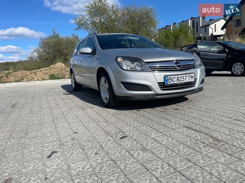 Универсал Opel Astra 2007 в Львове