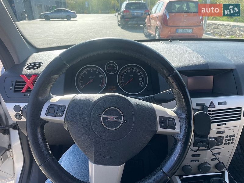 Универсал Opel Astra 2007 в Львове