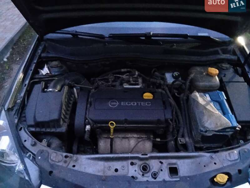 Универсал Opel Astra 2012 в Смеле