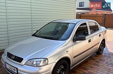 Седан Opel Astra 2005 в Броварах