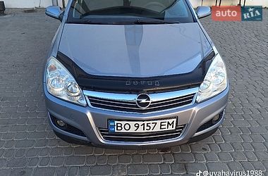 Седан Opel Astra 2008 в Чорткове