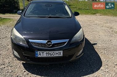 Хэтчбек Opel Astra 2011 в Коломые