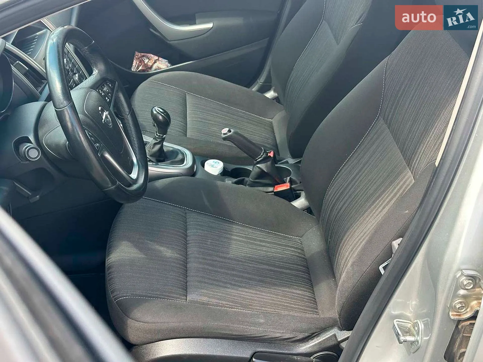 2011 Opel Astra - мініатюра 10