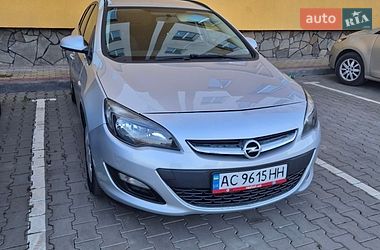 Універсал Opel Astra 2012 в Луцьку