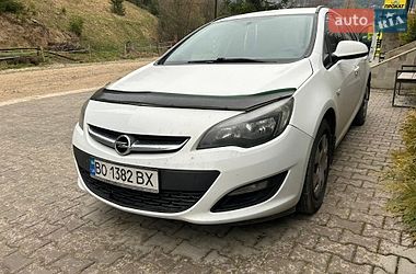 Універсал Opel Astra 2012 в Тернополі