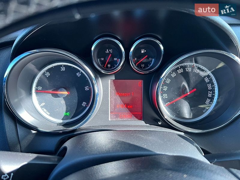 Универсал Opel Astra 2011 в Бориславе